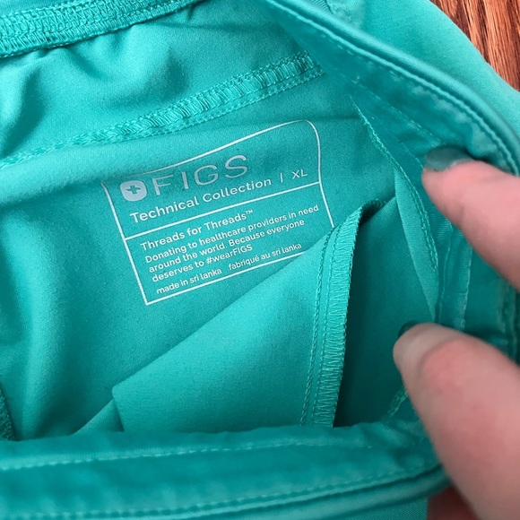 Women's Teal Scrub Set - Picture 9 of 10